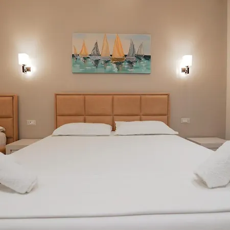 Hotel Roalb Radhimë