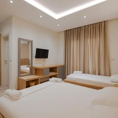 Roalb Hotel Radhimë