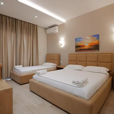 Hotel Roalb Radhimë