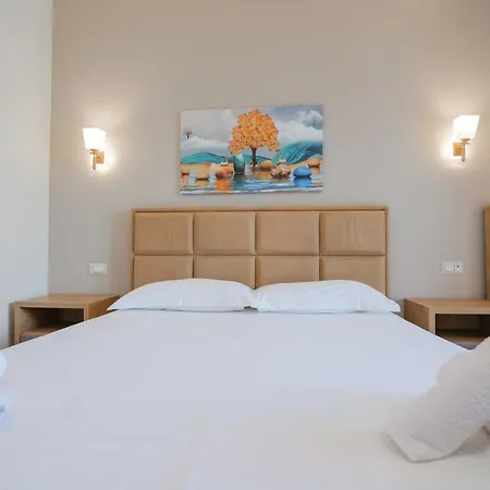 Hotel Roalb Radhimë