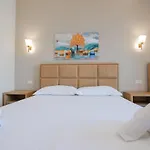 Hotel Roalb Radhimë