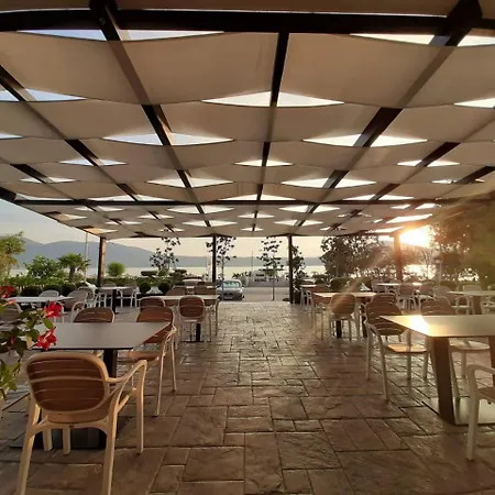 Hotel Roalb Radhimë